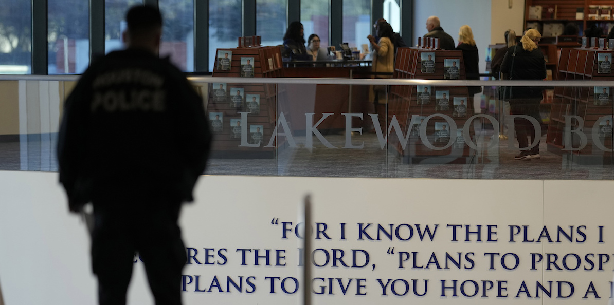Lakewood church shooting photo with officer in Houston, 2-18-2024