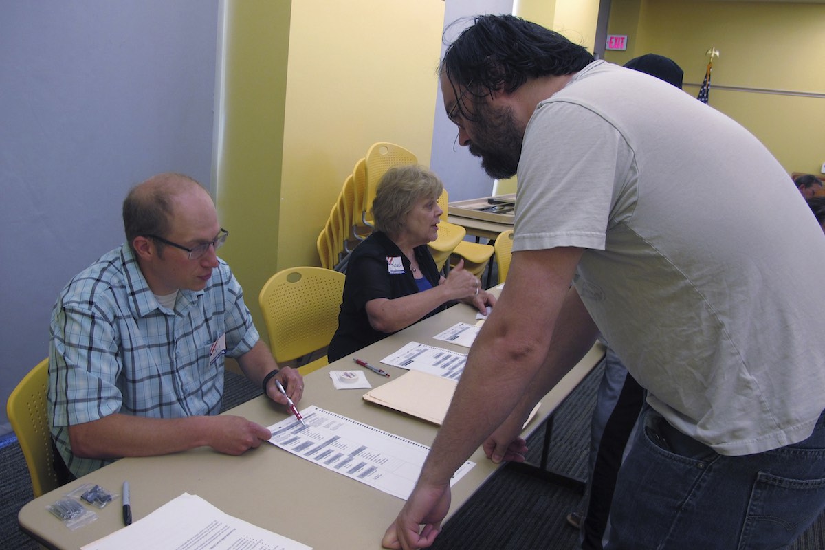 pHOTO voting North Dakota