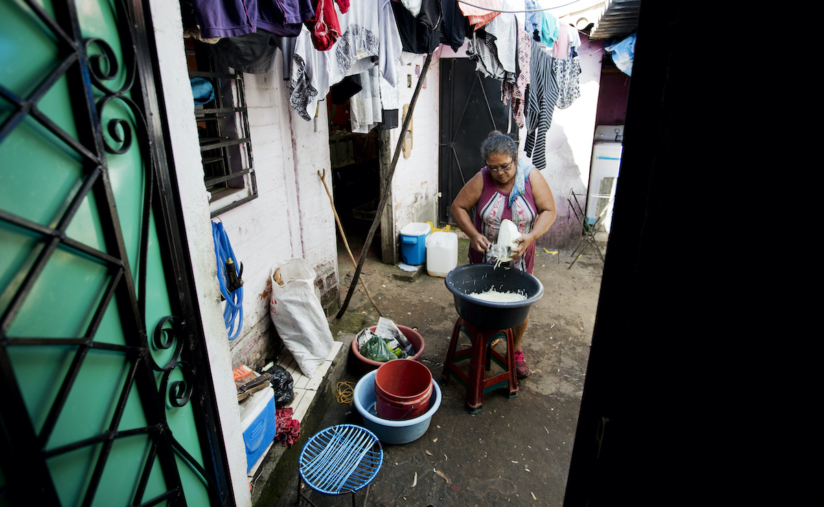 el salvador woman 2019 gang violence
