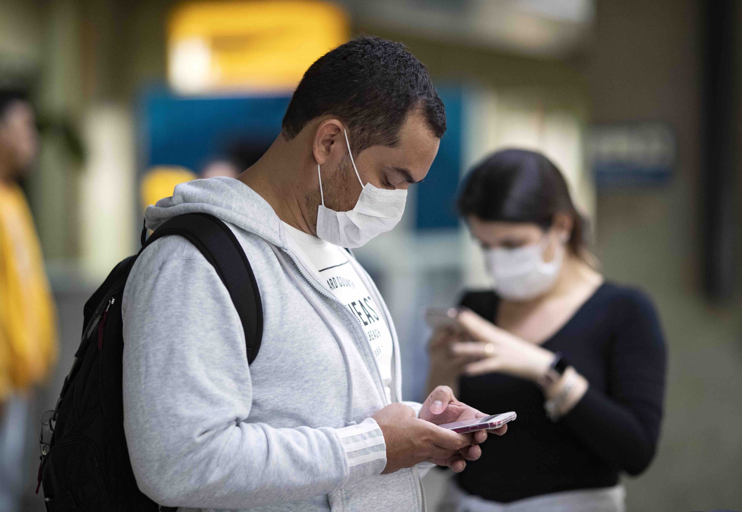 Coronavirus cell phones