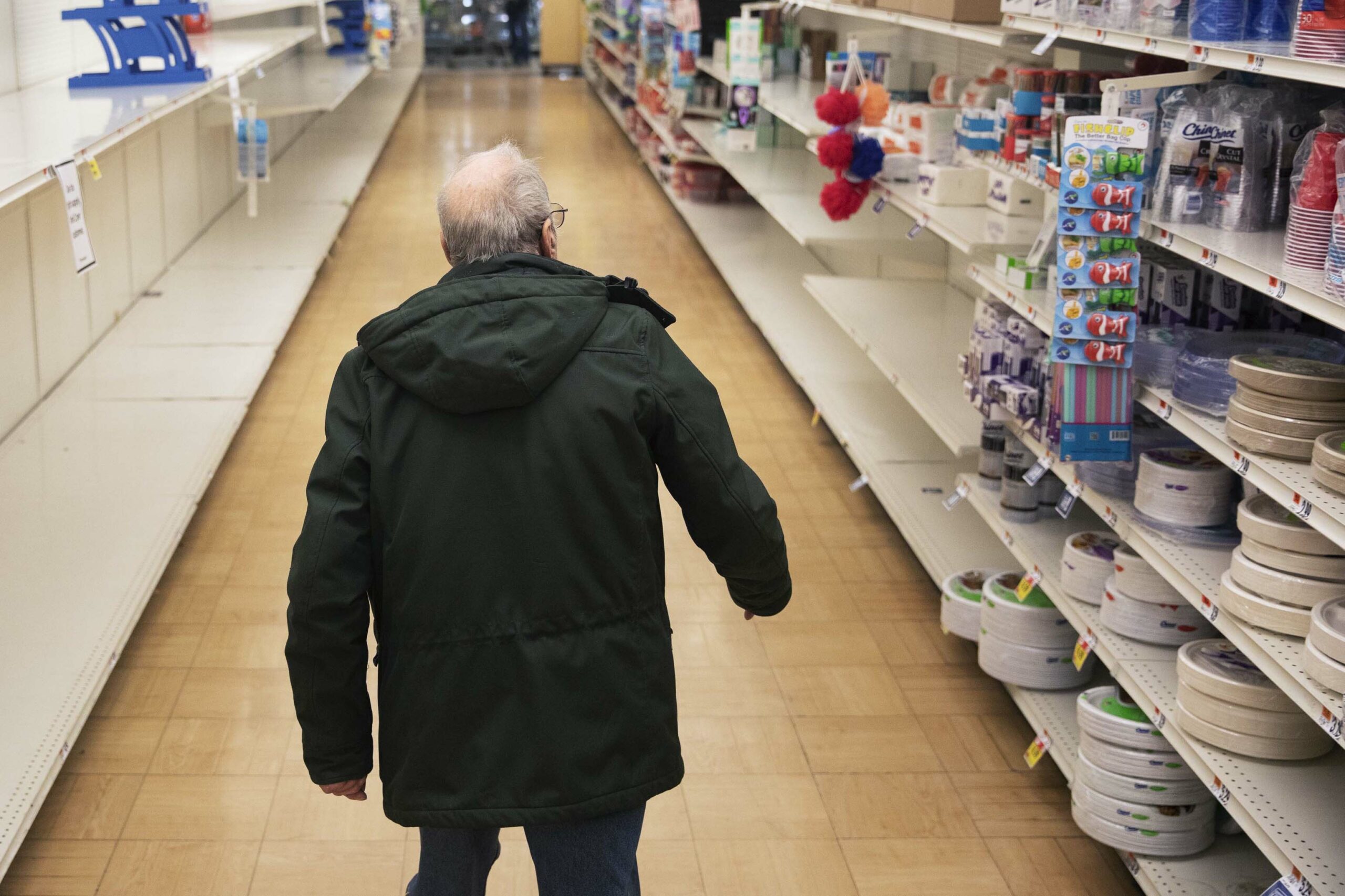 Coronavirus shopper