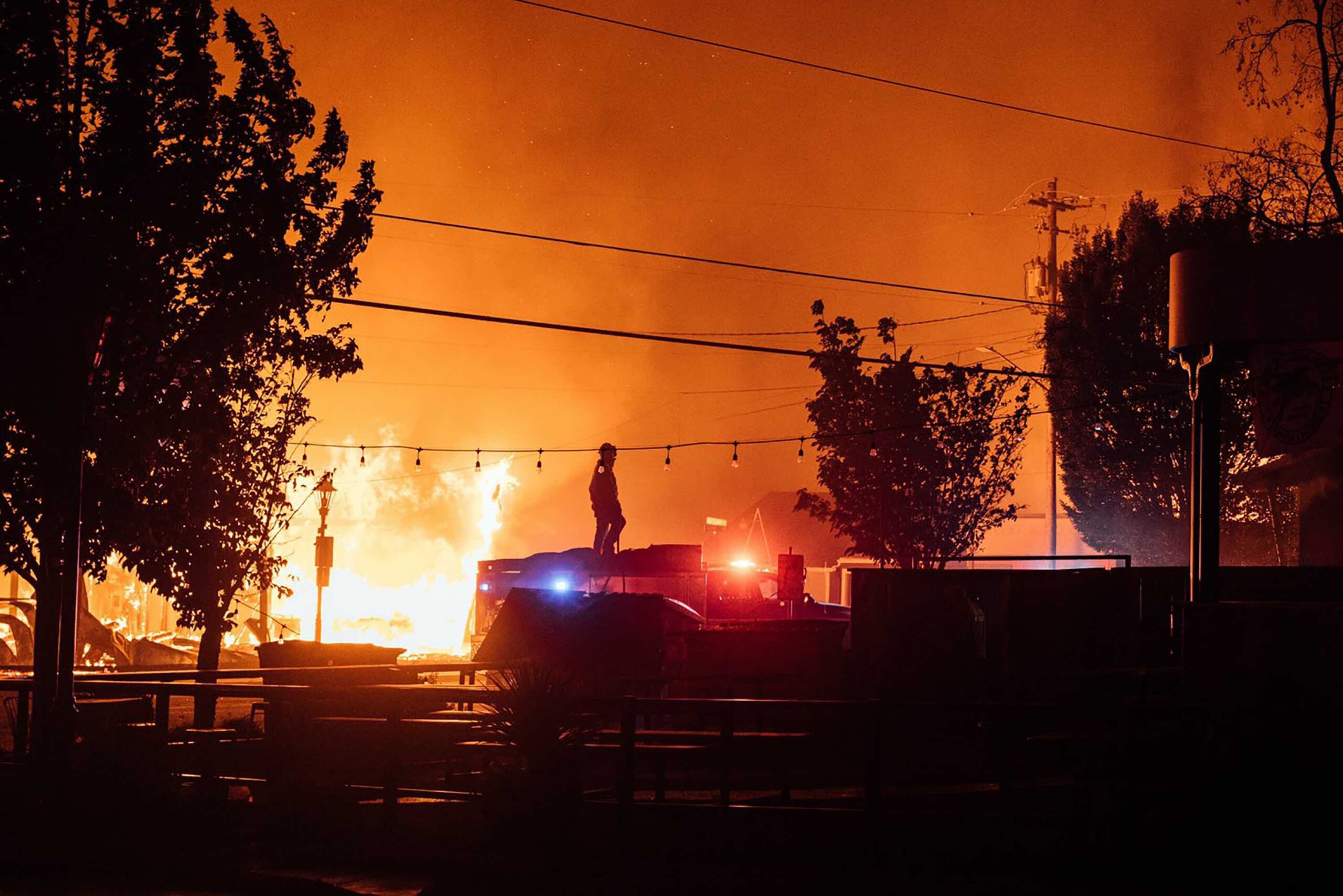 Medford, Ore., fire photo