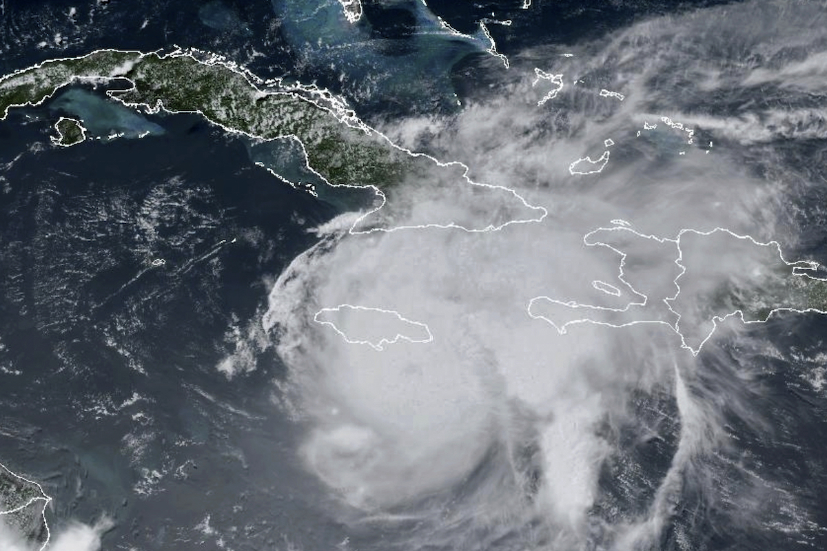 En Español: Huracán Beryl se dirige a Jamaica 07/03/2024