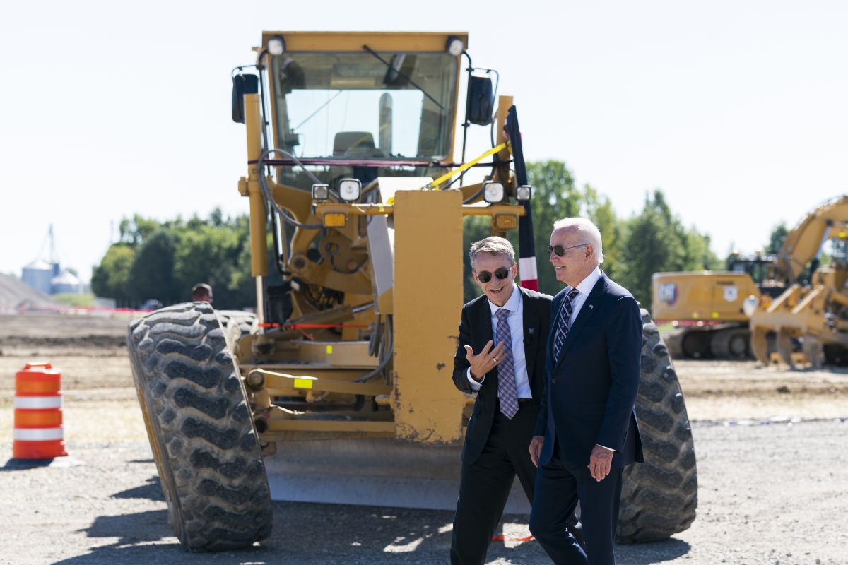 Biden Intel groundbreaking