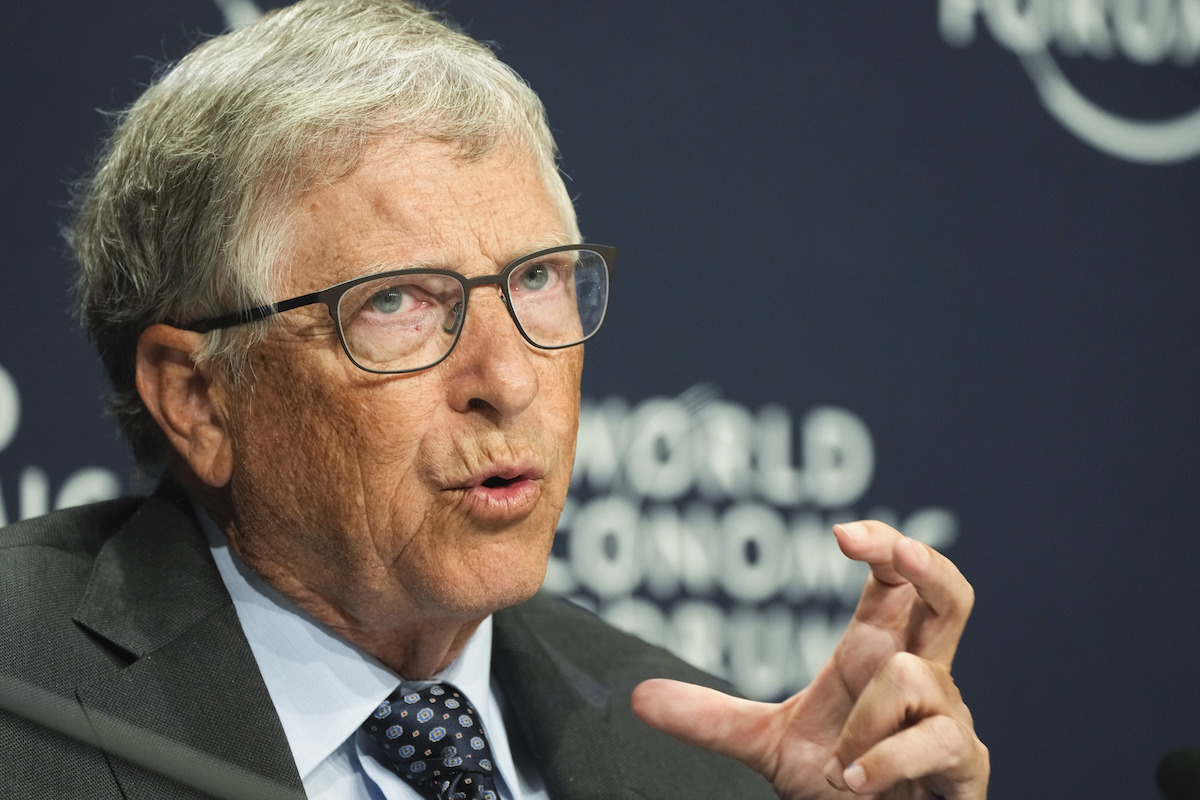Gates at Davos 05252022