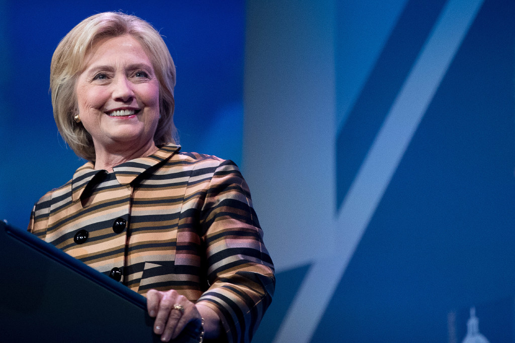 Clinton-Hispanic (Headline photo)