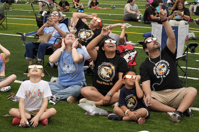 Eclipse Texas 8 de abril Español