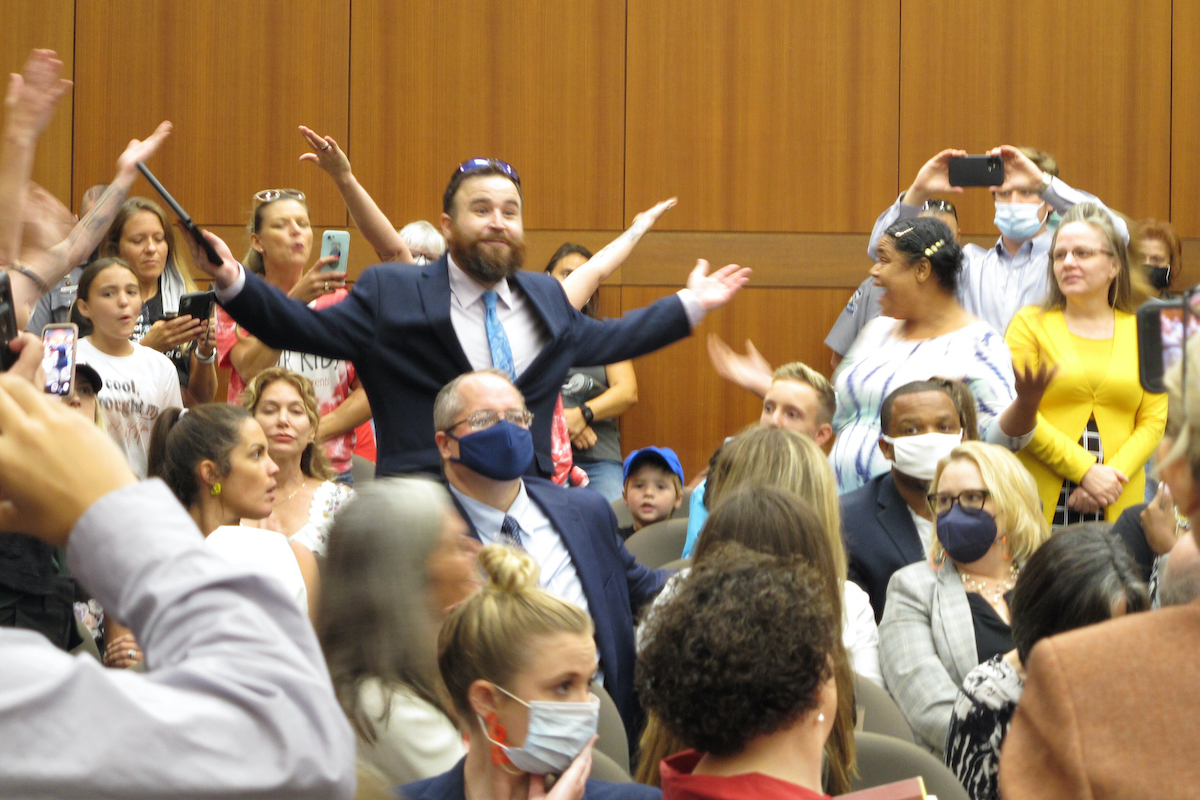 Protest of mask mandate at education meeting in Baton Rouge 8-18-21