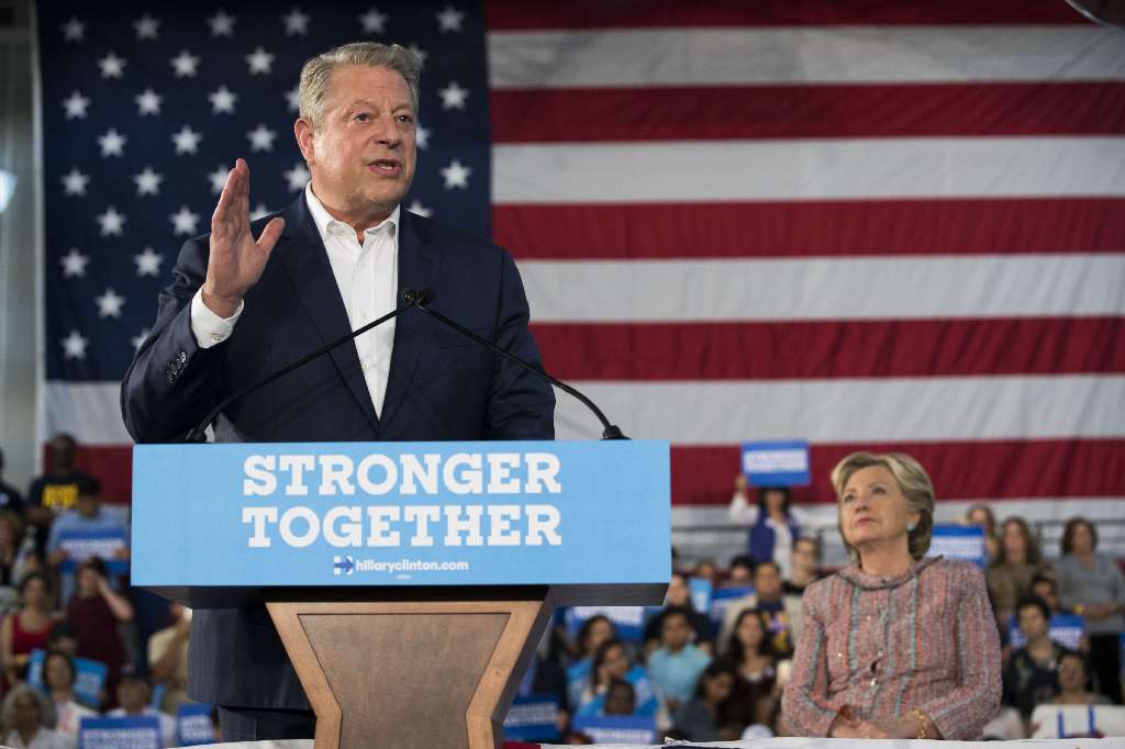 Clinton vegas pic
