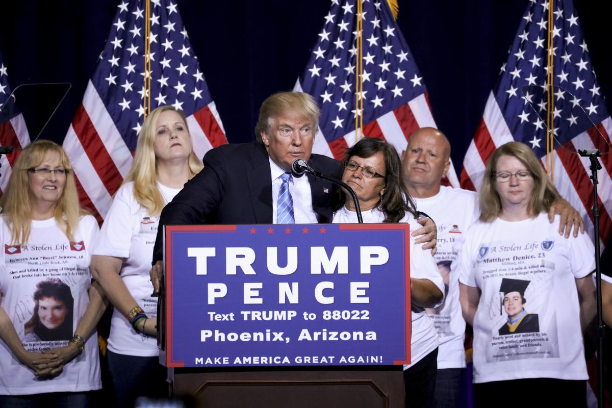 Trump hugs angel mom in Arizona