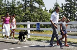 Obamas and Bo