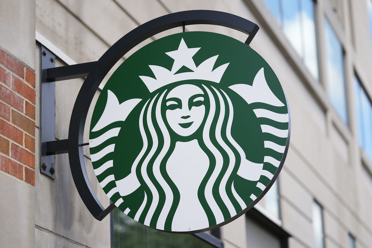 Starbucks signin Philadelphia, 5-1-2024