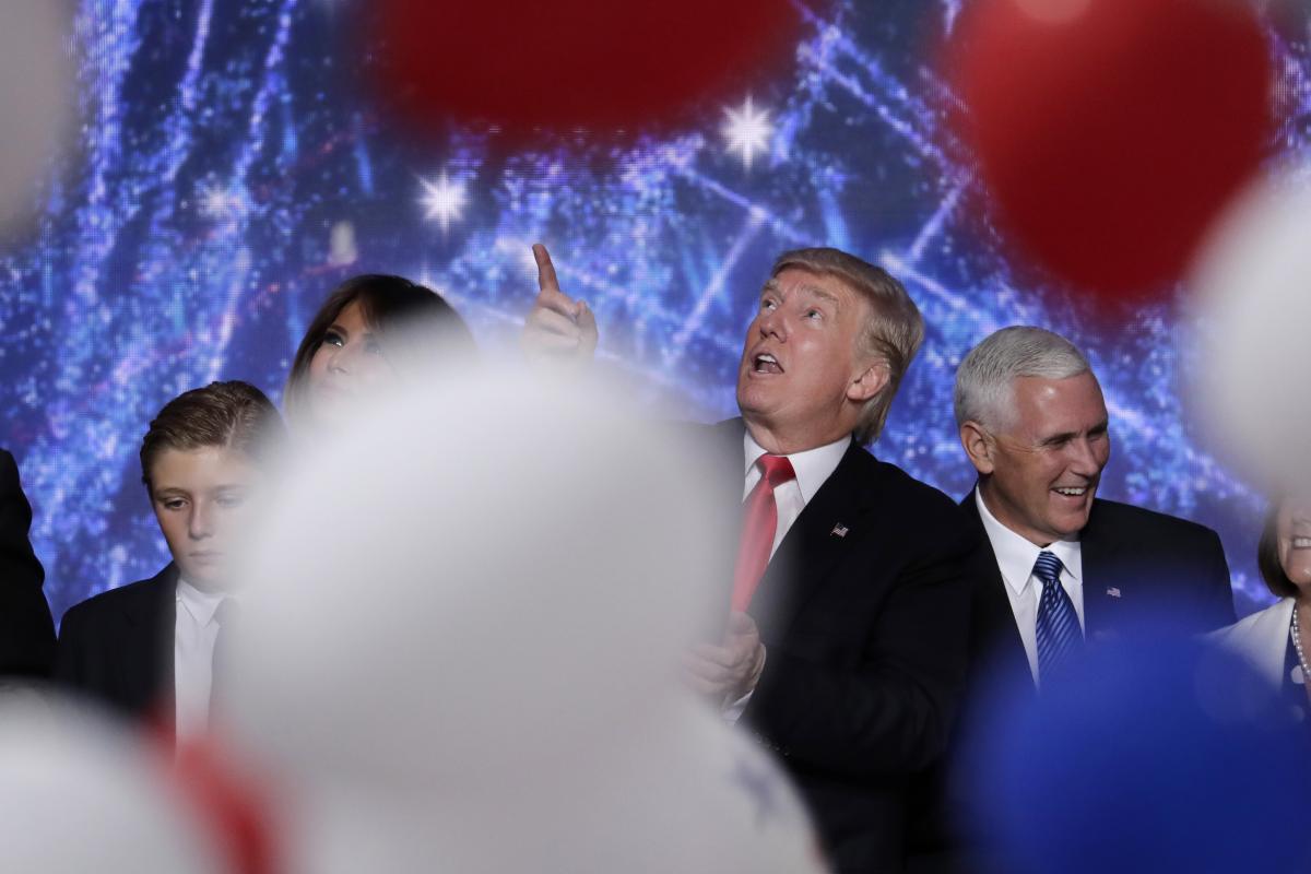 Trump and BALLOONS RNC