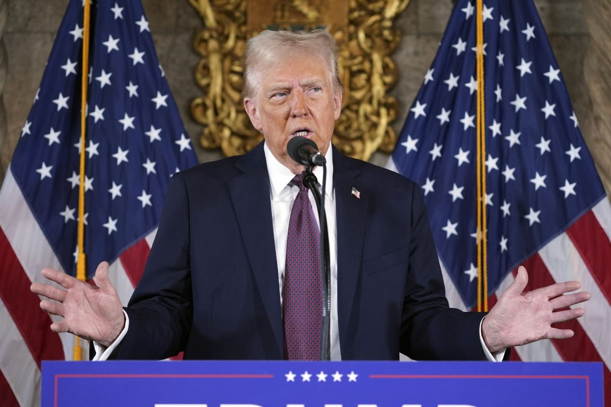 Trump at Mar-a-Lago for second-term promises unveiling, 1-19-2025