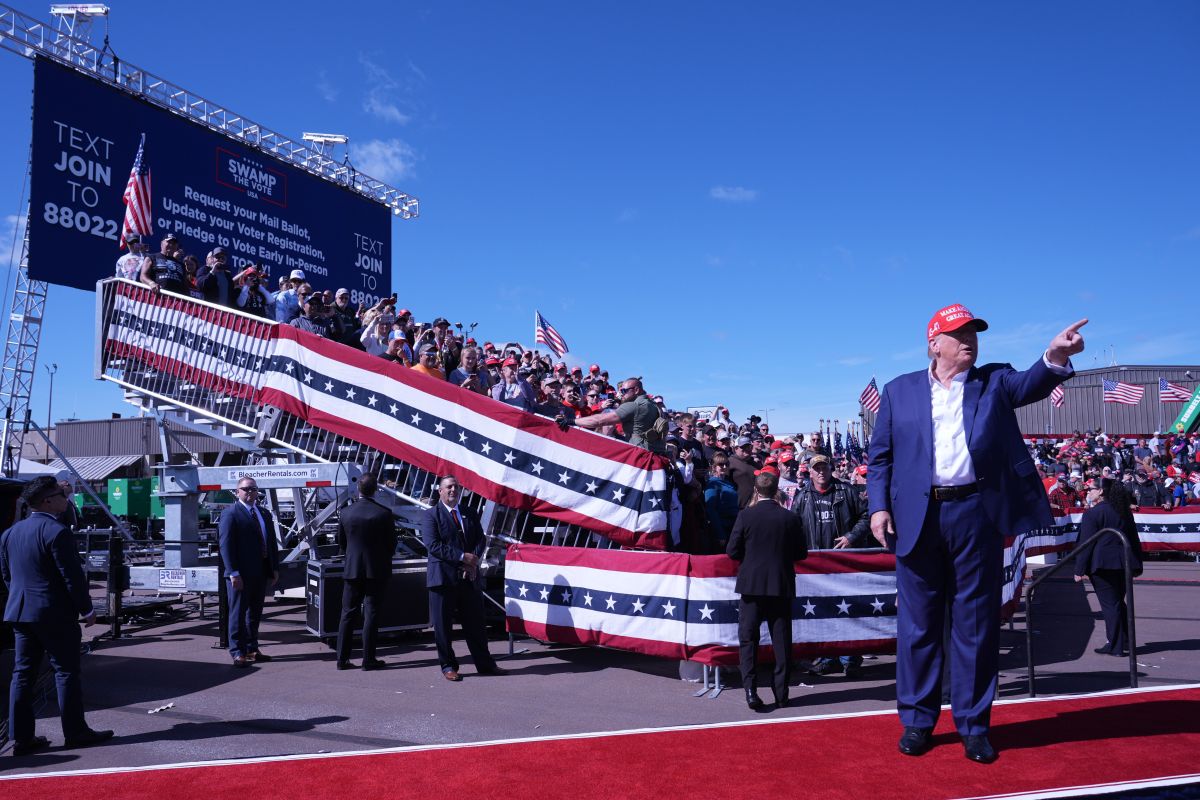 Trump departs rally in Wisconsin, Sept. 7, 2024