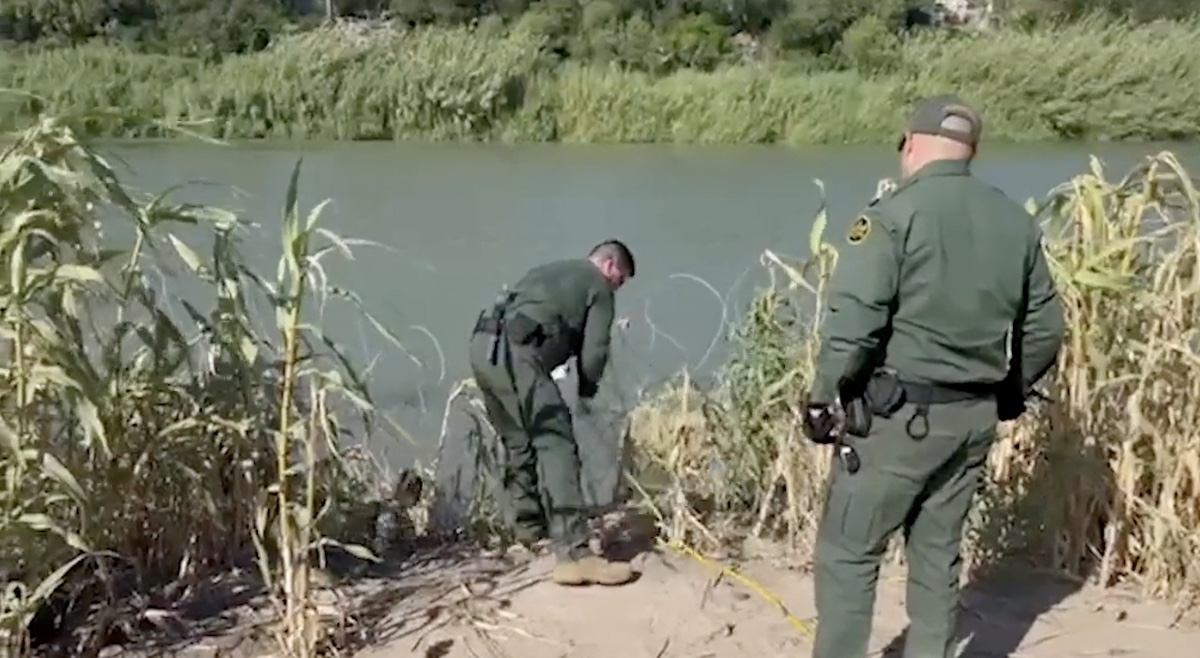 Texas Gov. Greg Abbott tweet about border razor wire and migrants,  9-20-2023