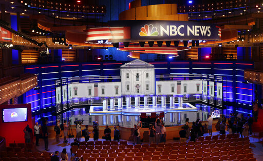 Empty Miami debate 1 stage