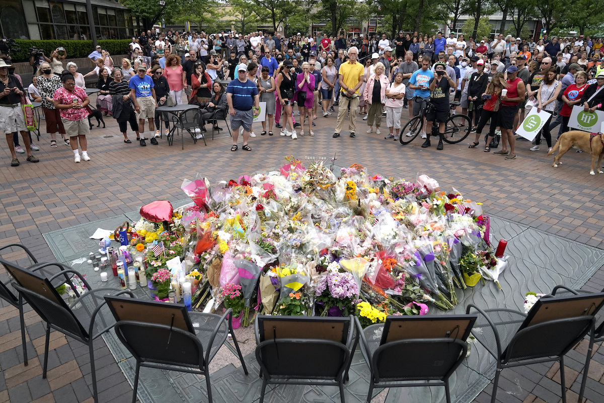 Highland Park memorial moment of silence July 11