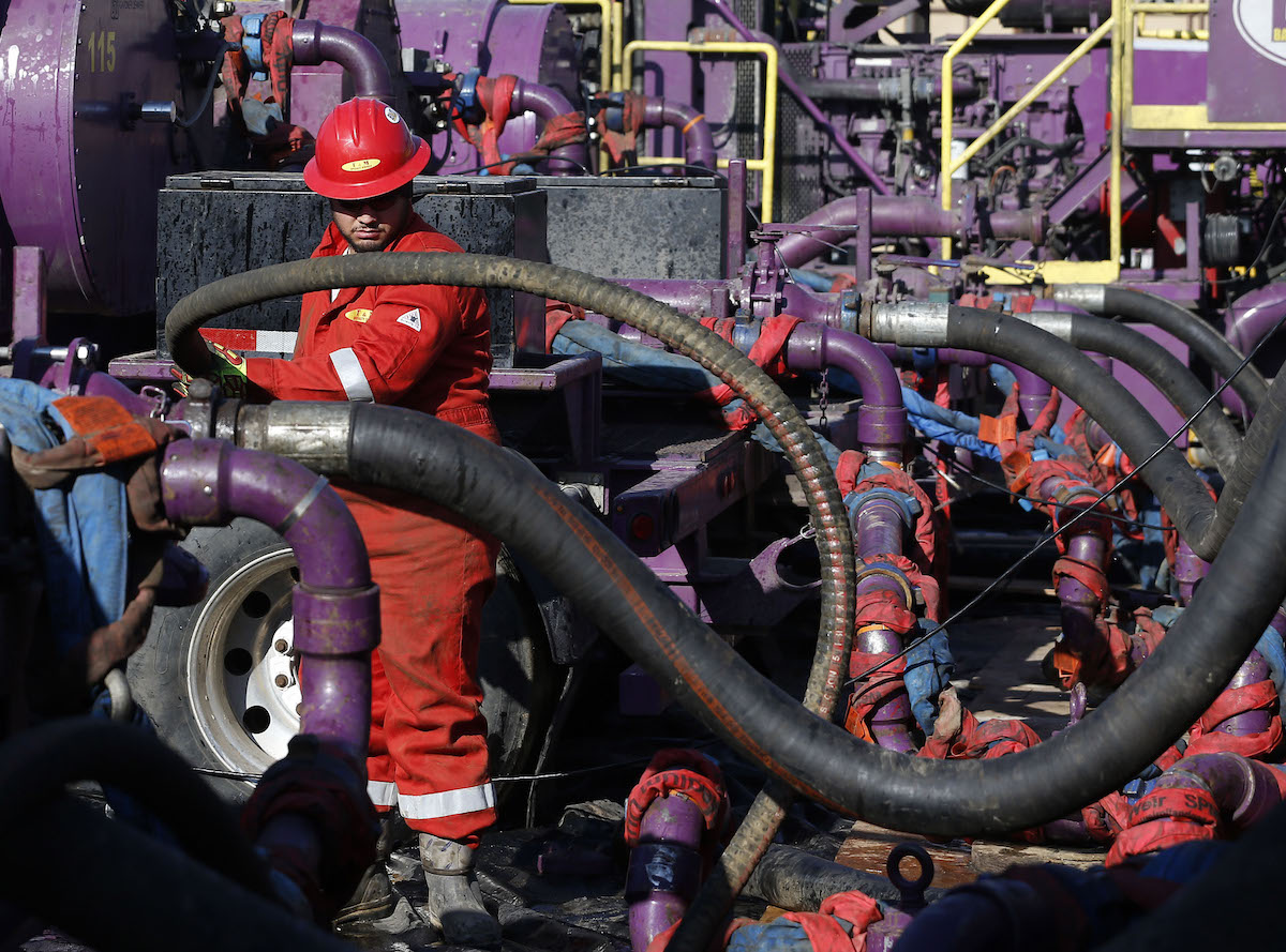 Hydraulic fracturing fracking rig
