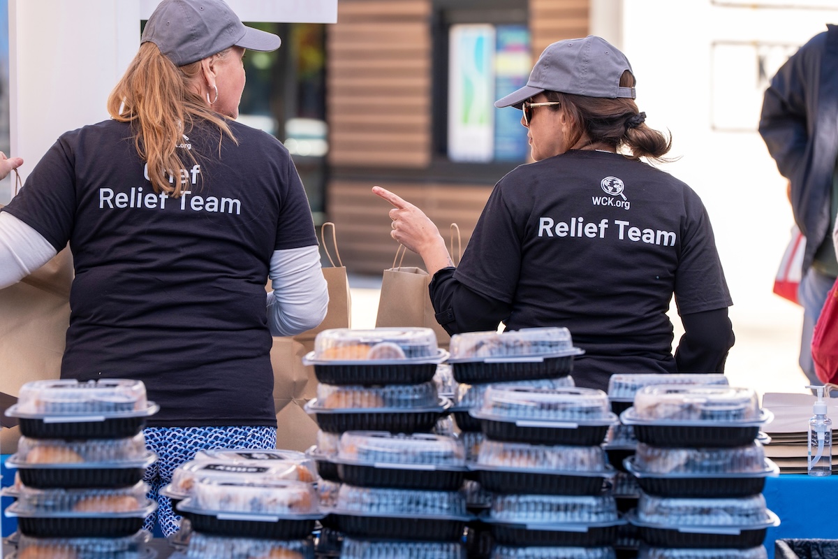 World Central Kitchen delivering meals to federal workers Oct 2025