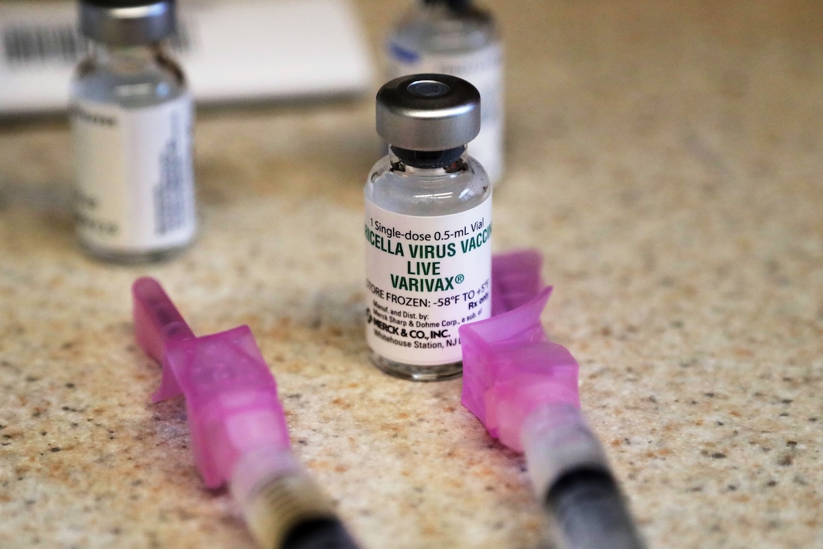 Chickenpox varicella vaccine and syringes 12-30-2019