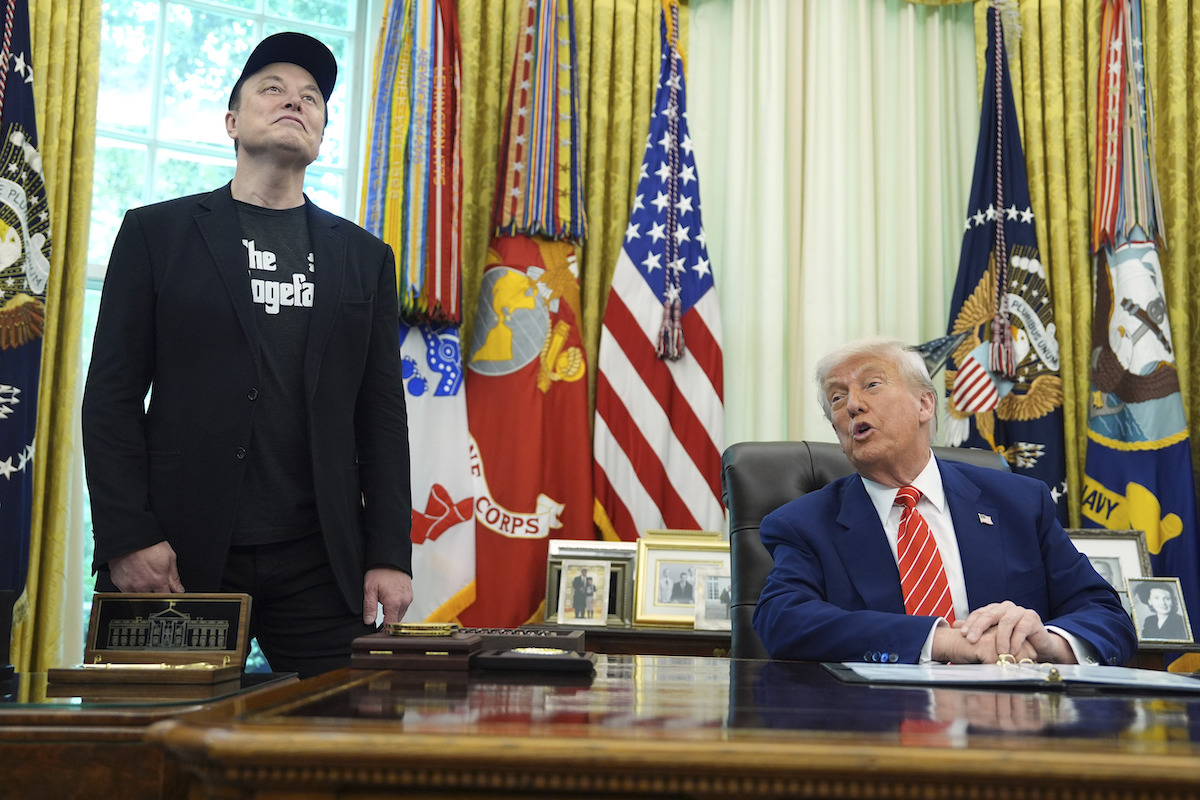 Musk looking up and Trump in Oval Office presser 5-30-25