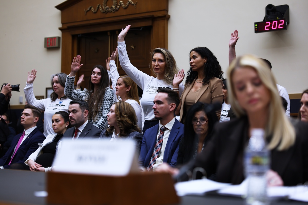 Bondi testifies, Epstein survivors behind her 02-11-2026
