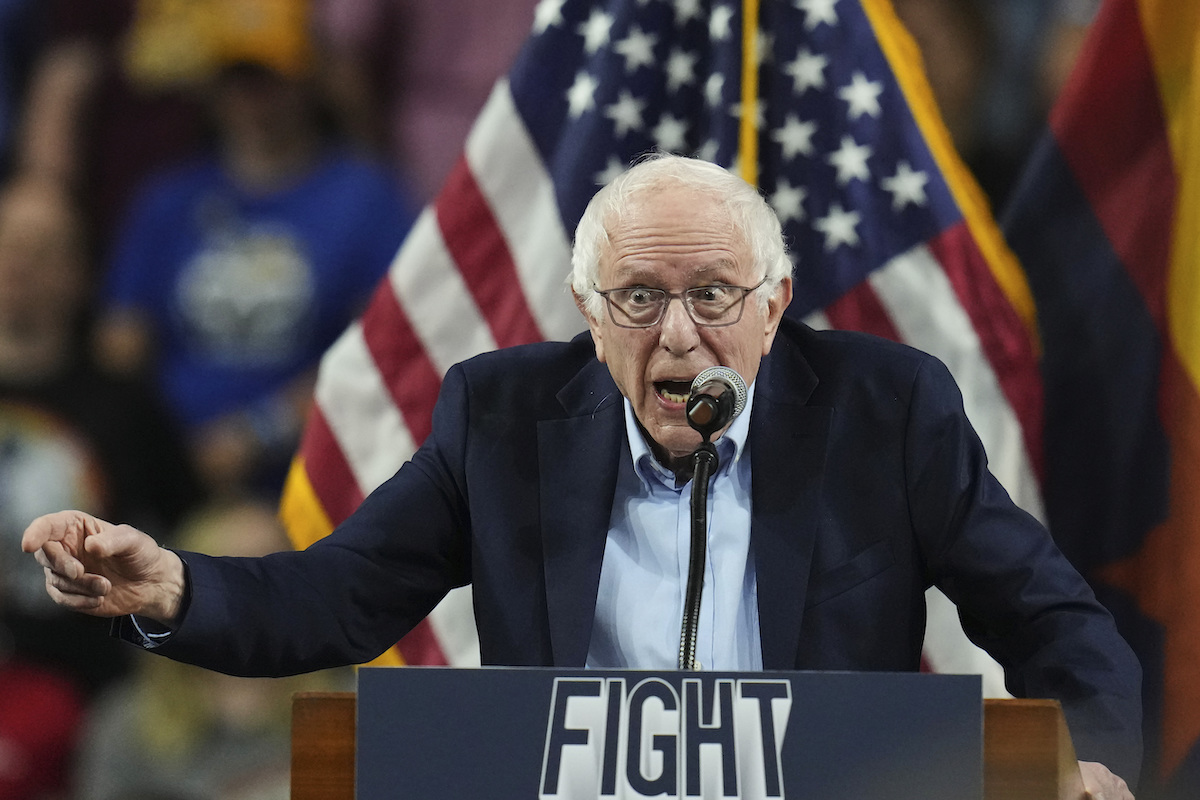 Bernie Sanders fighting oligarchy in Arizona 3-20-25