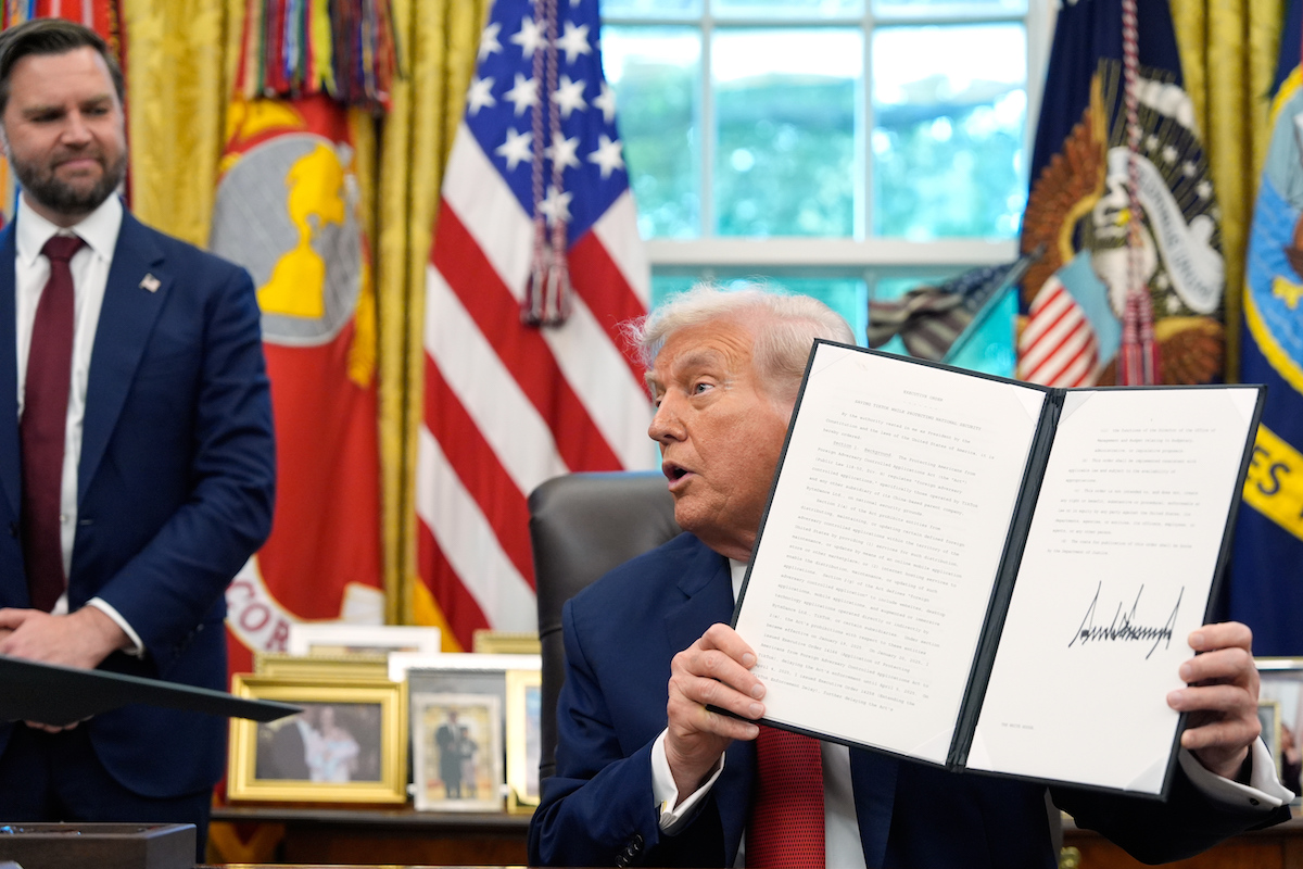 Vance Trump tikTok facilitate sale order 9-25-25