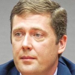 Colin Van Ostern