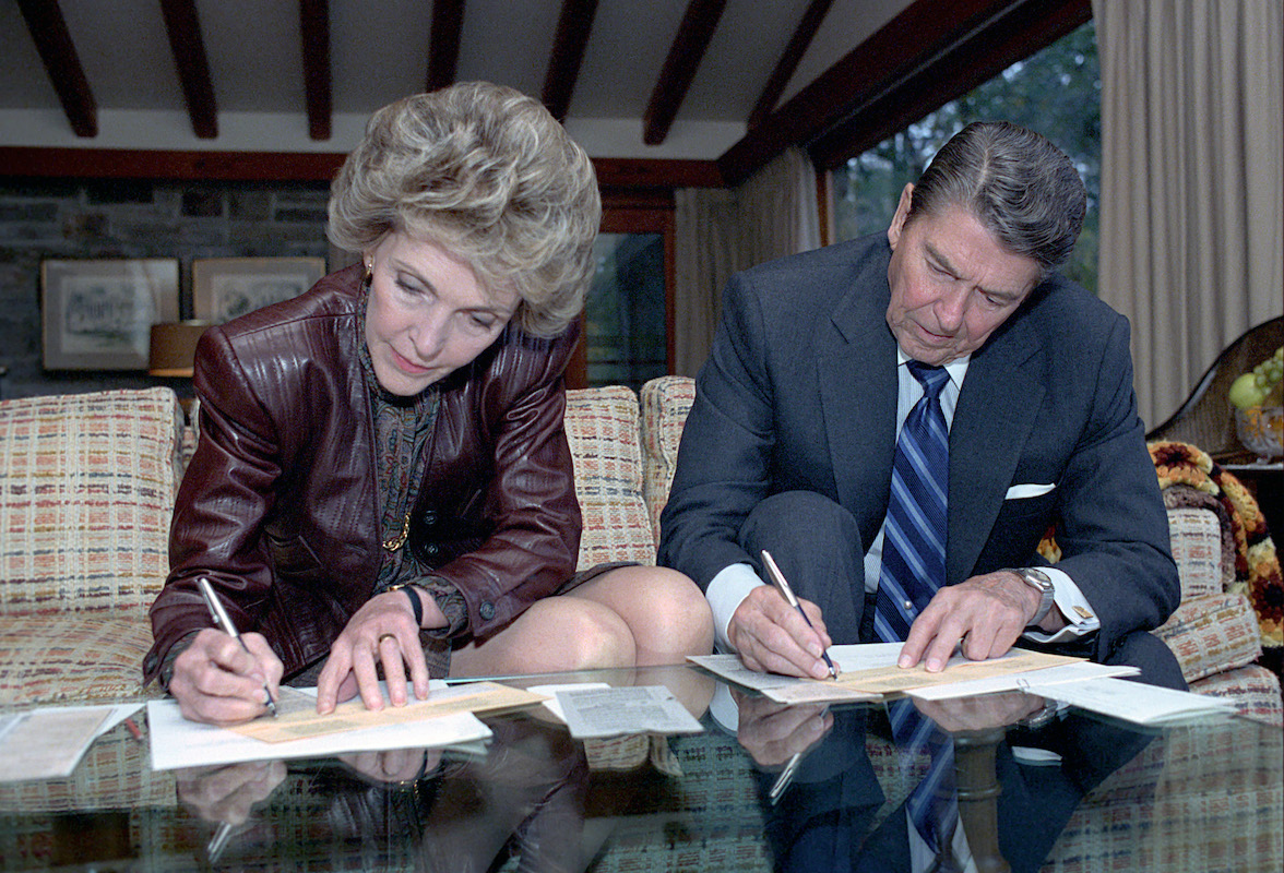 Reagans vote absentee 1986
