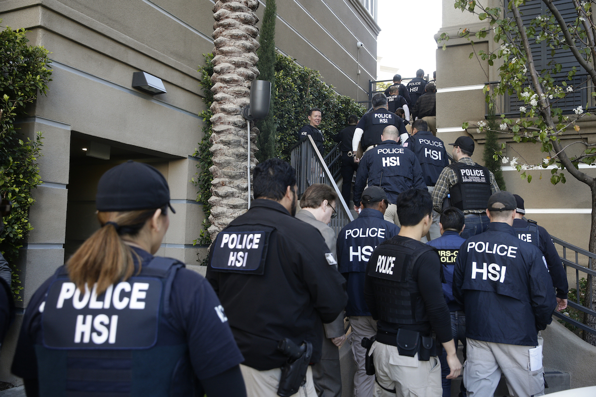 federal agents birth tourism California 3-13-15