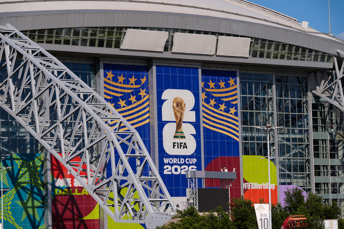 Imagen de estadio con pancarta de la Copa Mundial 2026 06-2026