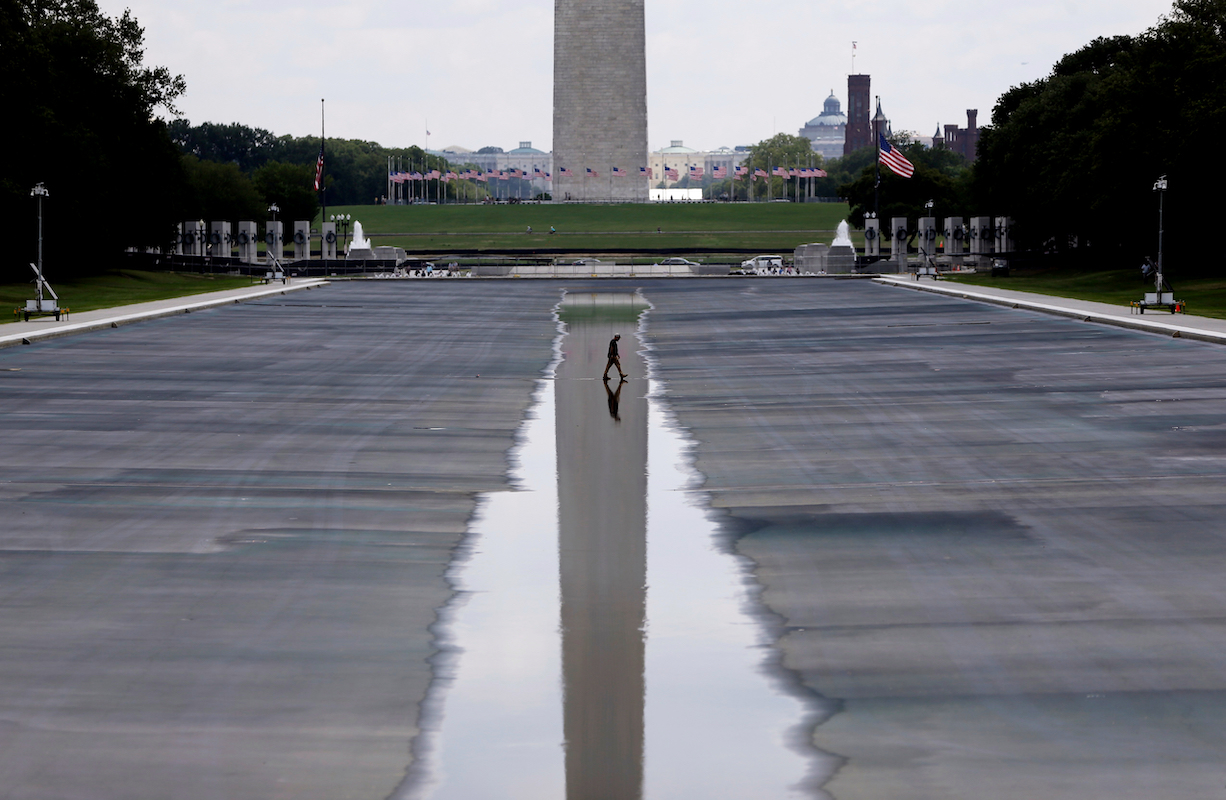 Trump falsely blames vandals in Reflecting Pool case